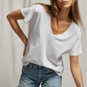 NWT Hendrix cotton boxy v neck tee